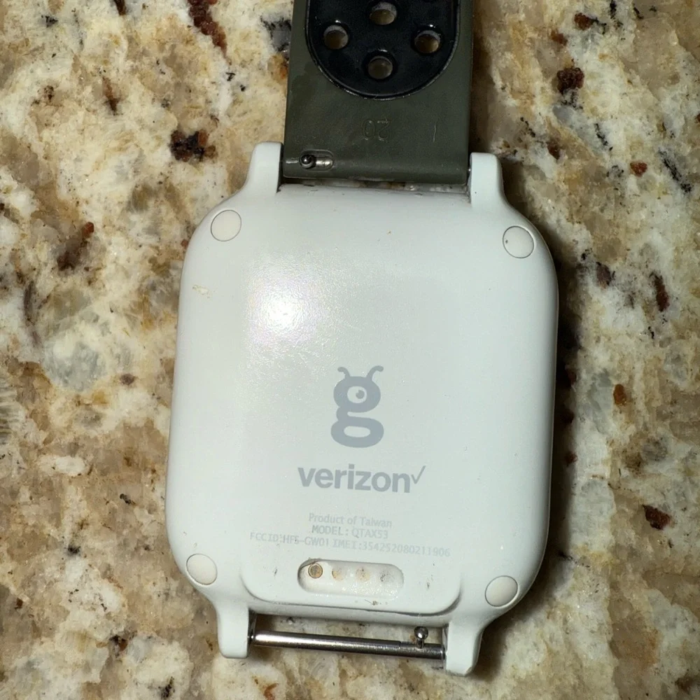 Kids Smartwatch with Black Strap - Picture 3 of 7